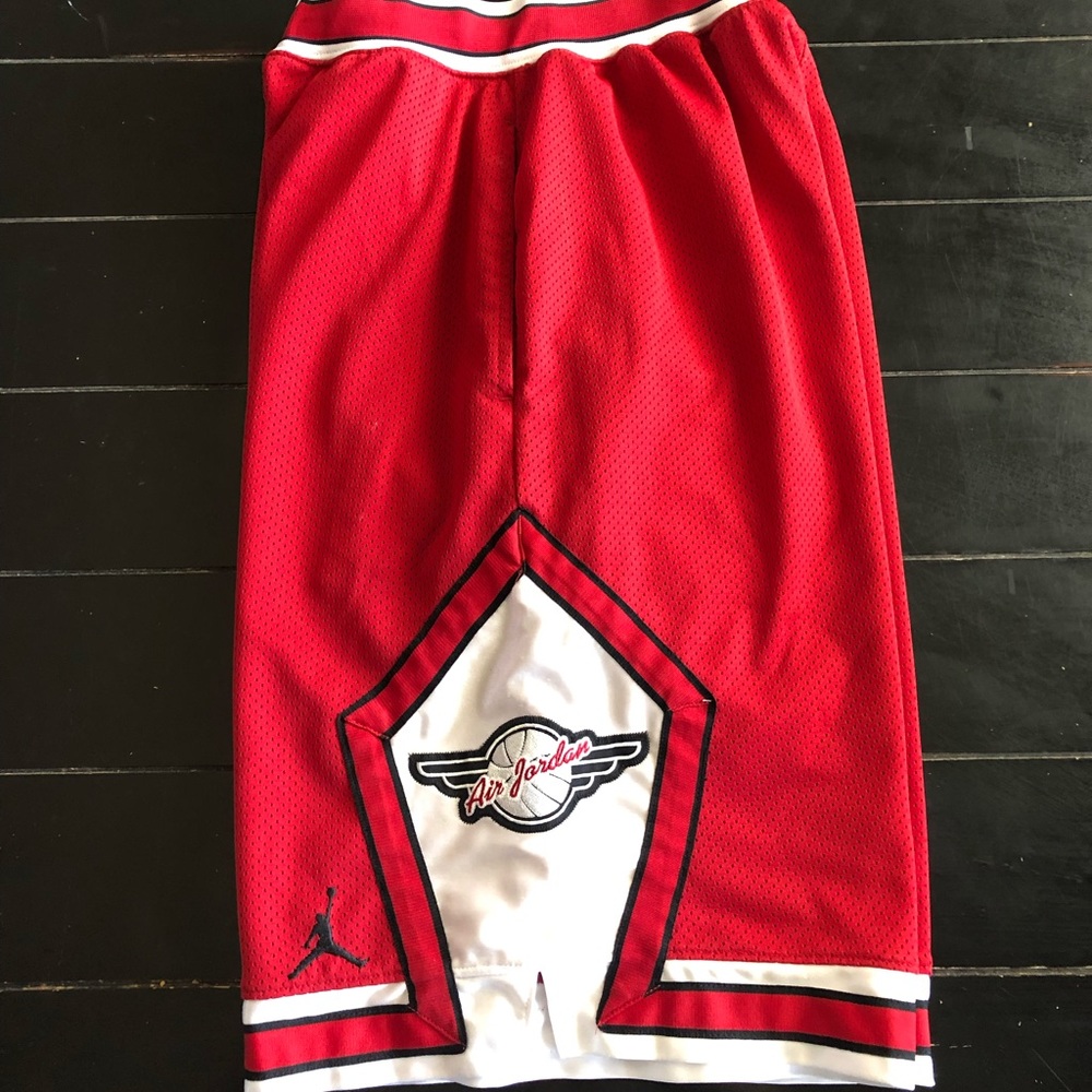 Worn a couple of times. Basically new!